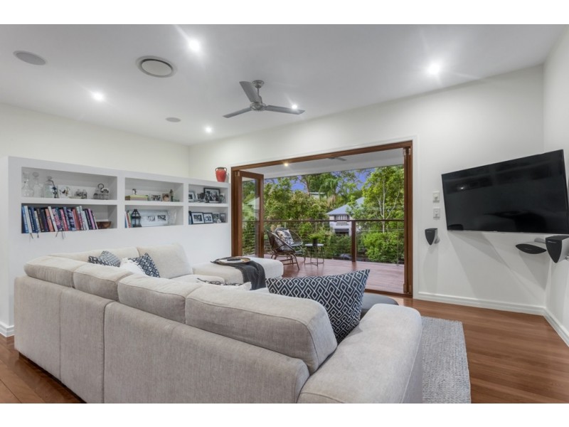 60 Wilgarning Street, Stafford Heights QLD 4053