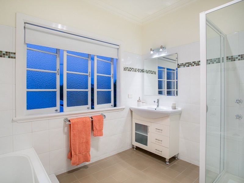 41 Howard Street, Grange QLD 4051