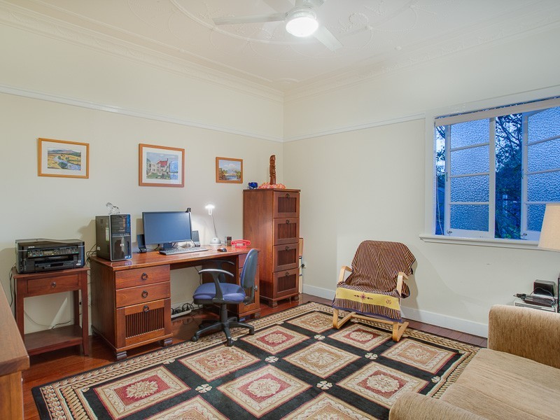 41 Howard Street, Grange QLD 4051