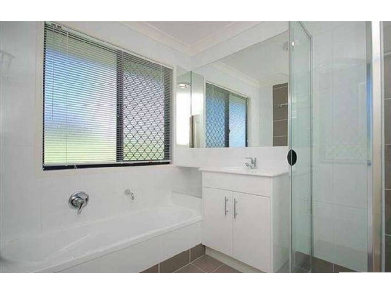 6 Watcombe Street, Wavell Heights QLD 4012