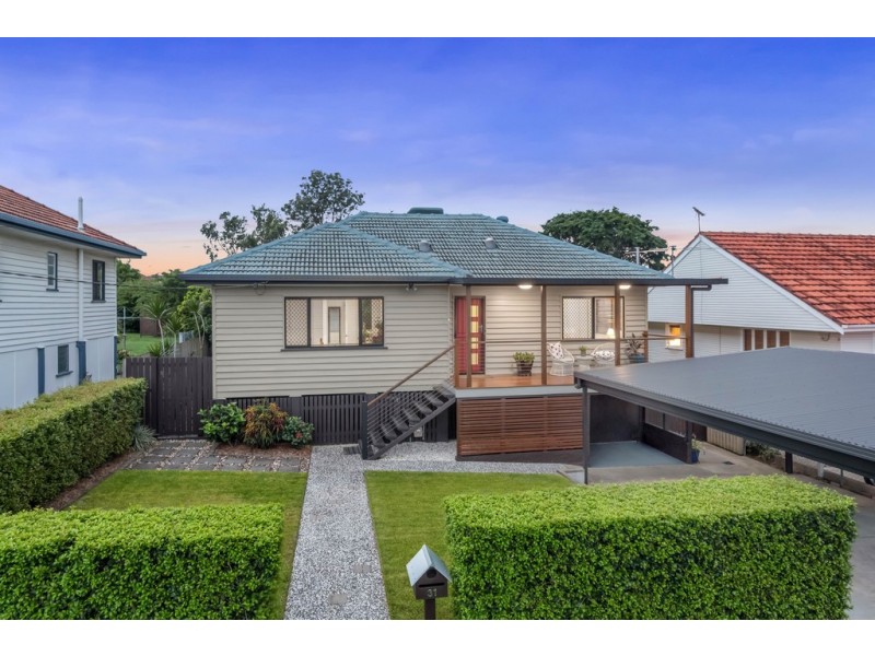 31 Allan Street, Kedron QLD 4031