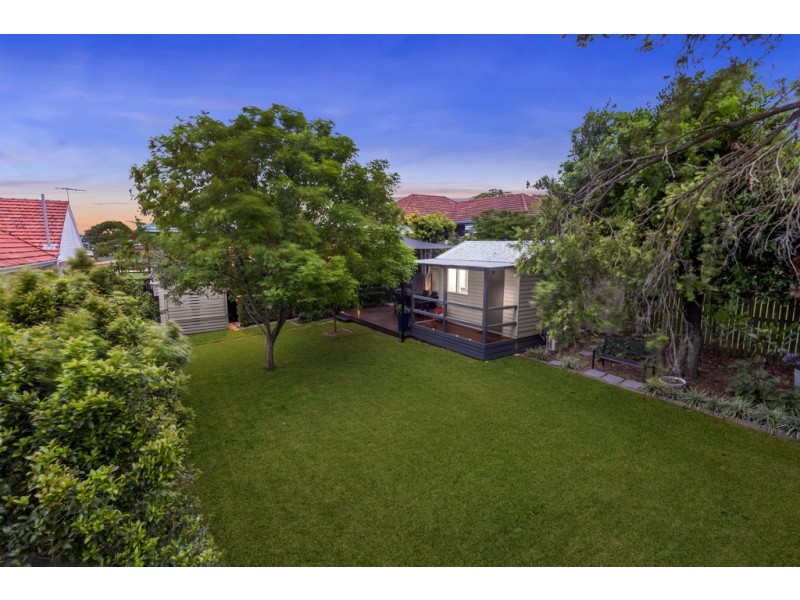 31 Allan Street, Kedron QLD 4031