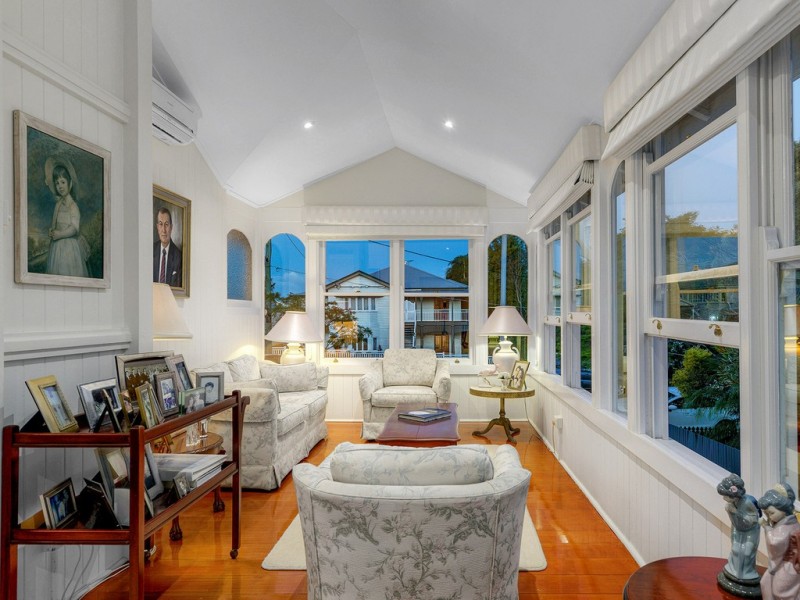 10 Ida Street, Kedron QLD 4031