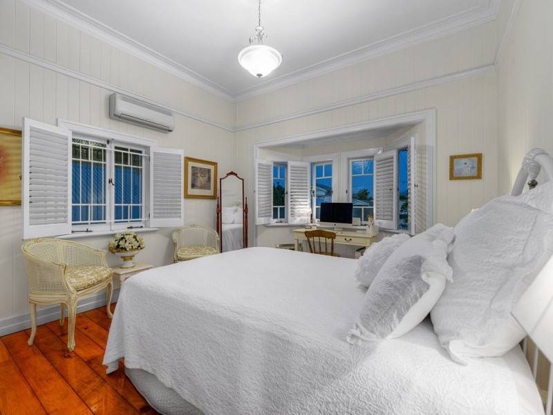 10 Ida Street, Kedron QLD 4031