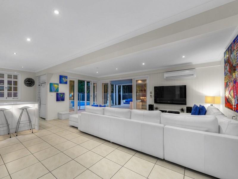 10 Ida Street, Kedron QLD 4031