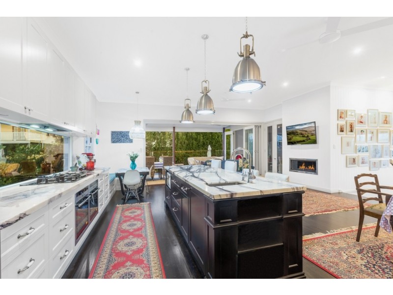 24 Strathmore Street, Kedron QLD 4031