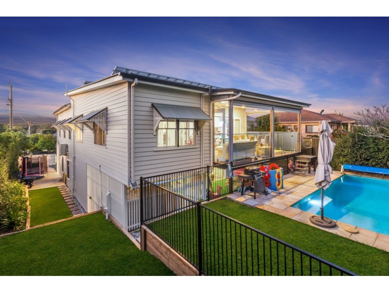 24 Strathmore Street, Kedron QLD 4031