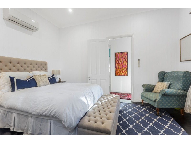 24 Strathmore Street, Kedron QLD 4031