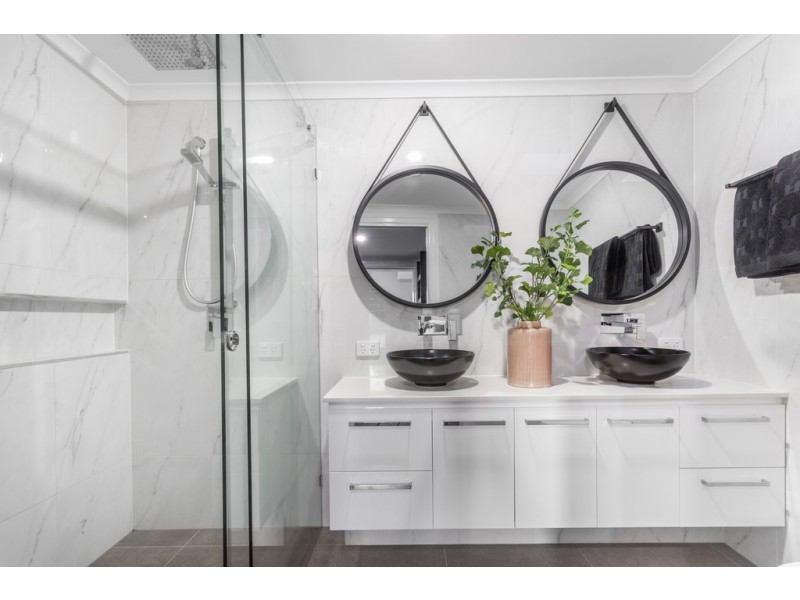 42 Somerset Road, Kedron QLD 4031