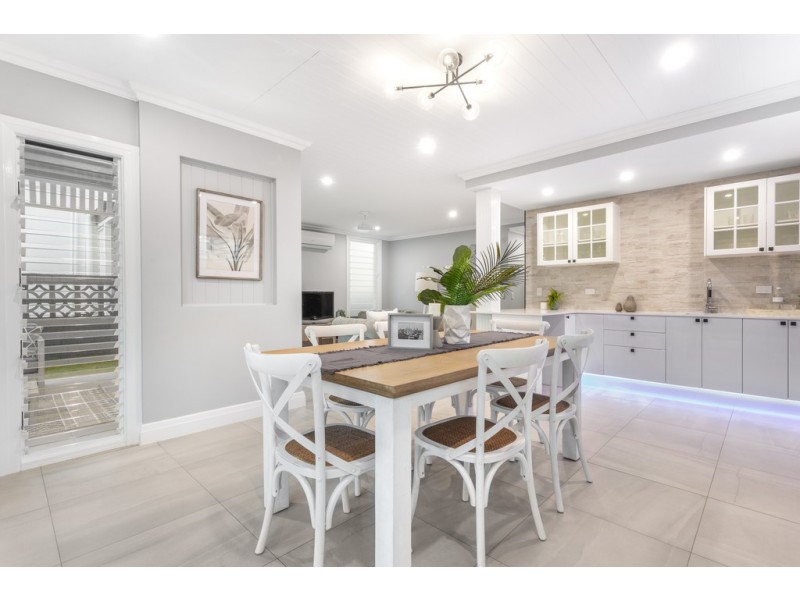 42 Somerset Road, Kedron QLD 4031