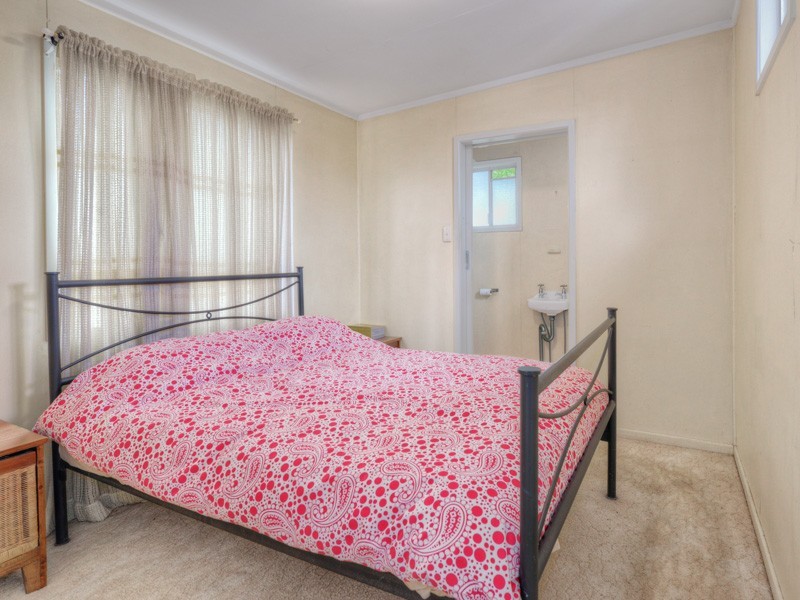 11 Figgis Street, Kedron QLD 4031