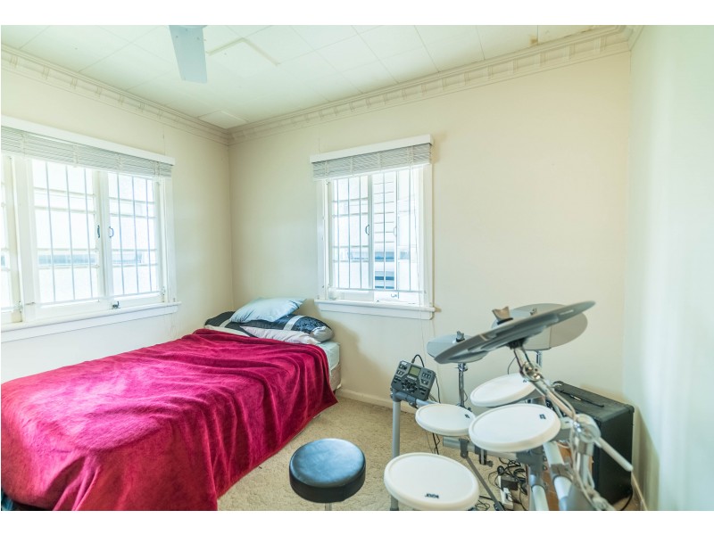 27 Newman Road, Wavell Heights QLD 4012