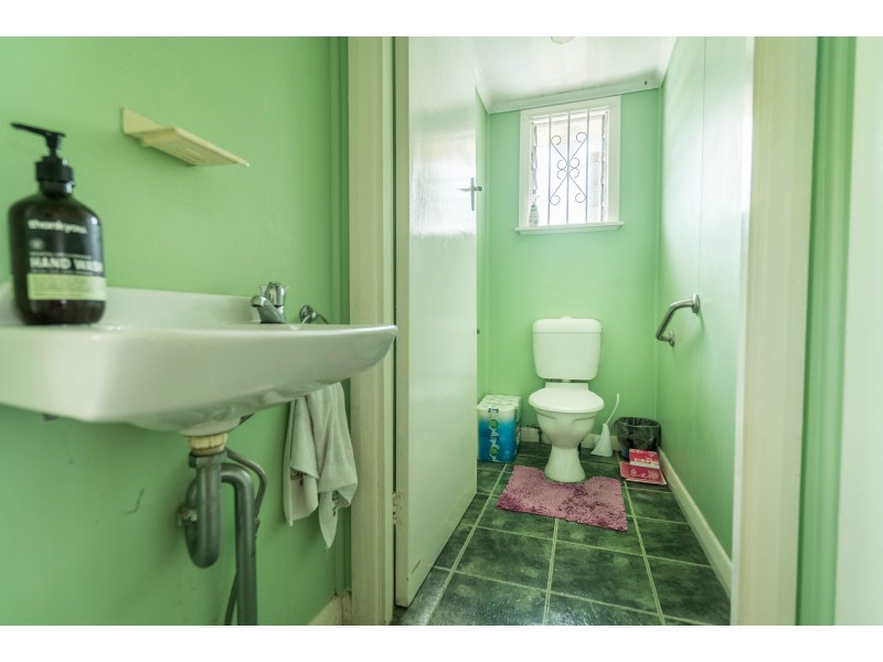 27 Newman Road, Wavell Heights QLD 4012