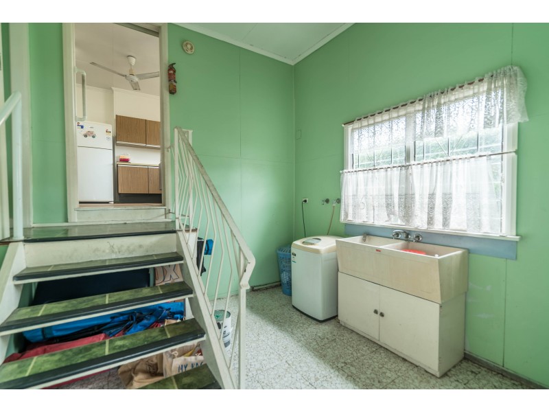 27 Newman Road, Wavell Heights QLD 4012