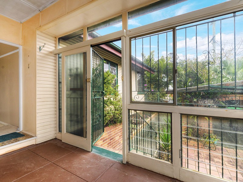 8 Wilgarning Street, Stafford Heights QLD 4053