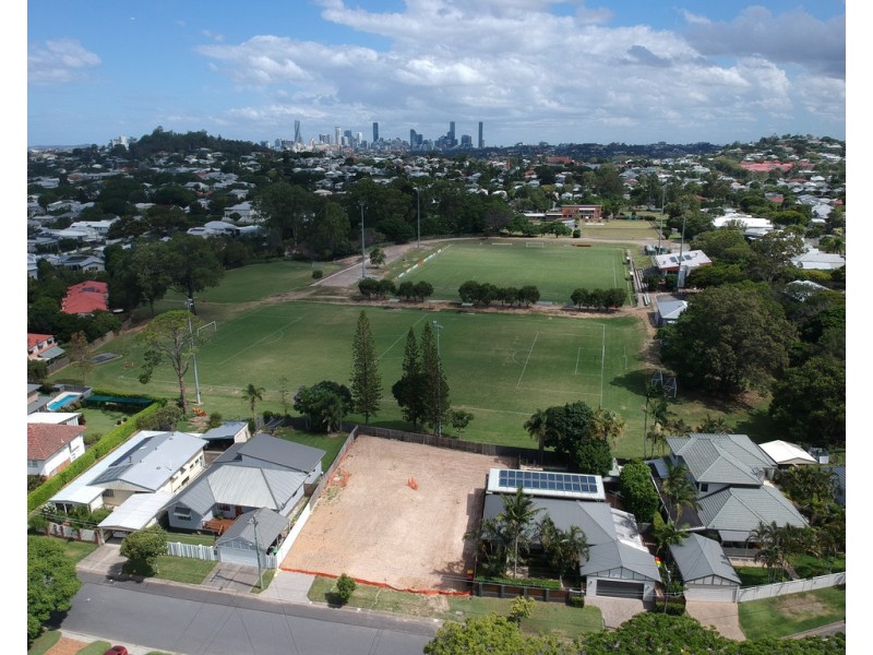 9 Agincourt Street, Grange QLD 4051