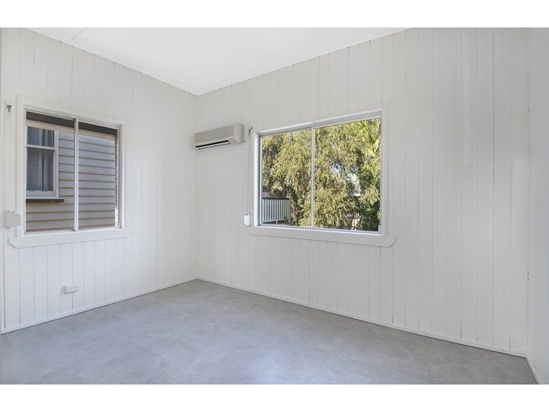 76 Days Road, Grange QLD 4051