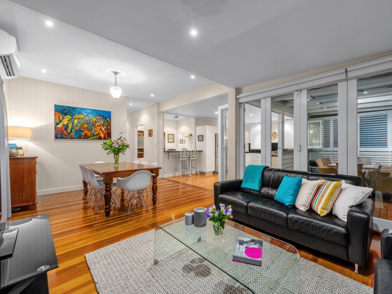 77 Lanham Avenue, Grange QLD 4051