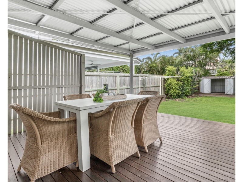 16 Meecham Street, Grange QLD 4051