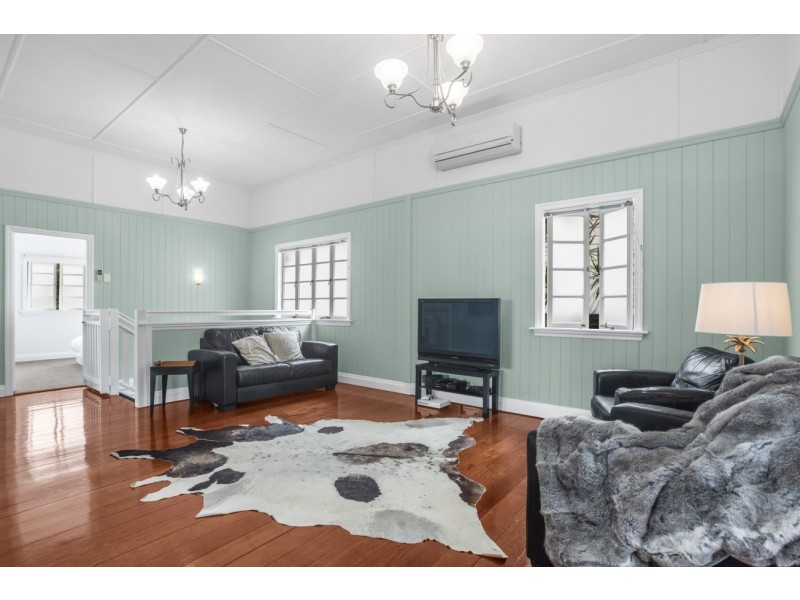 32 Days Road, Grange QLD 4051