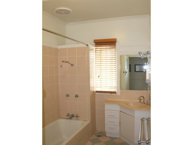 24 Ogden Street, Stafford QLD 4053