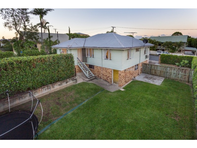 14 Winnam Street, Stafford QLD 4053