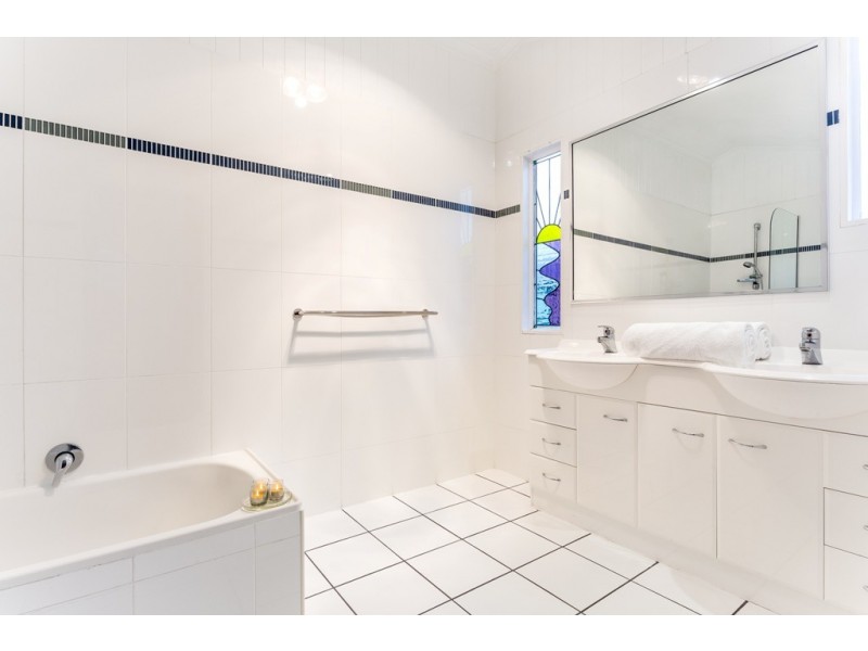 52 Daisy Street, Grange QLD 4051