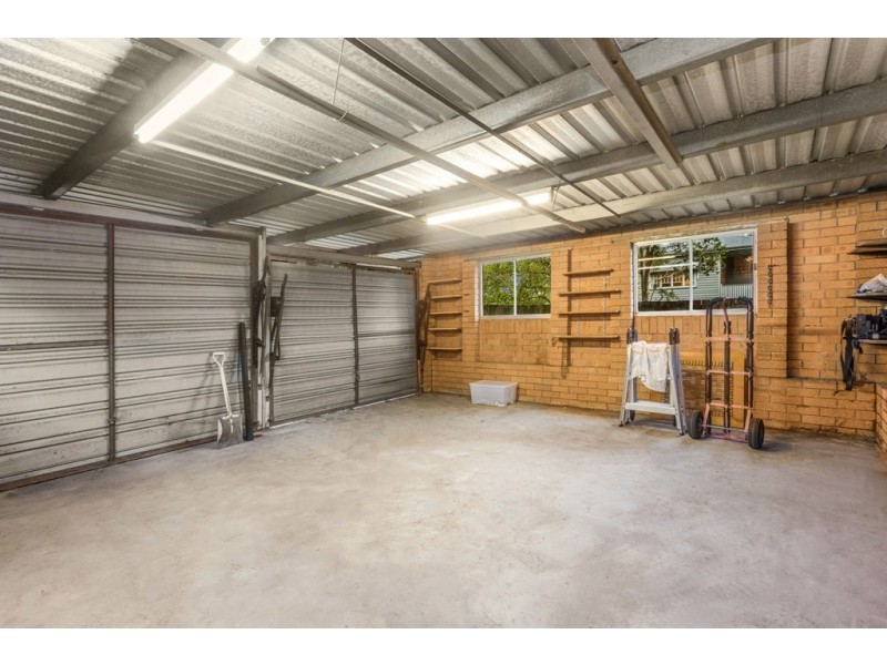 255 Days Road, Grange QLD 4051