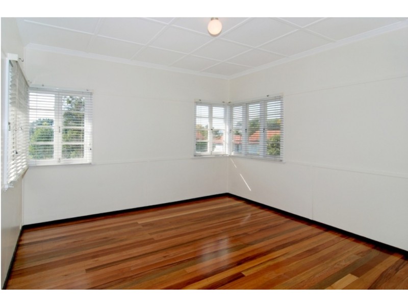 136 Clifford Street, Stafford QLD 4053