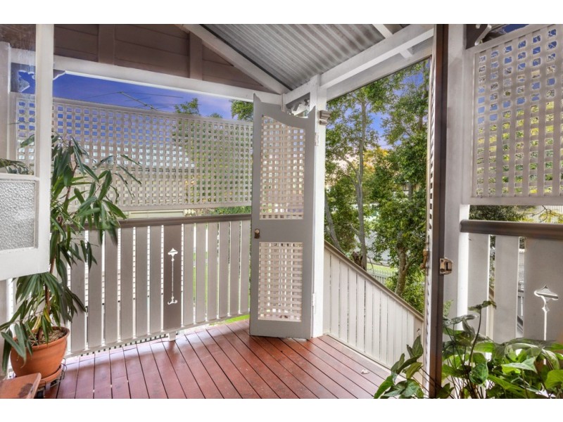 65 Lanham Ave, Grange QLD 4051