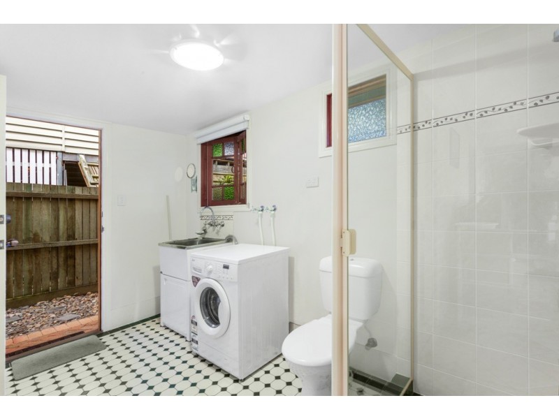 65 Lanham Ave, Grange QLD 4051