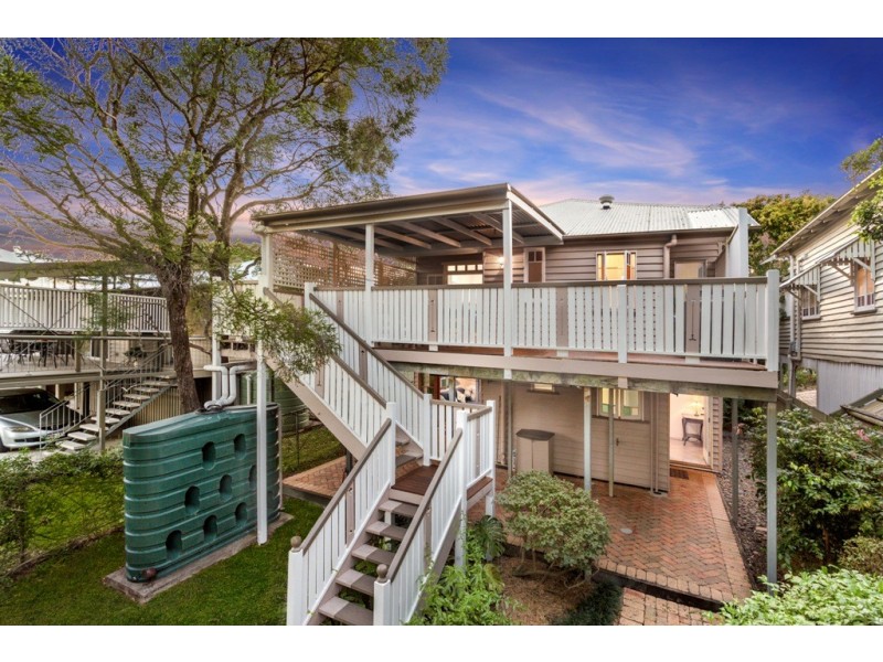 65 Lanham Ave, Grange QLD 4051