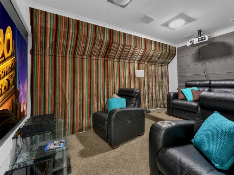 97 Lanham Ave, Grange QLD 4051