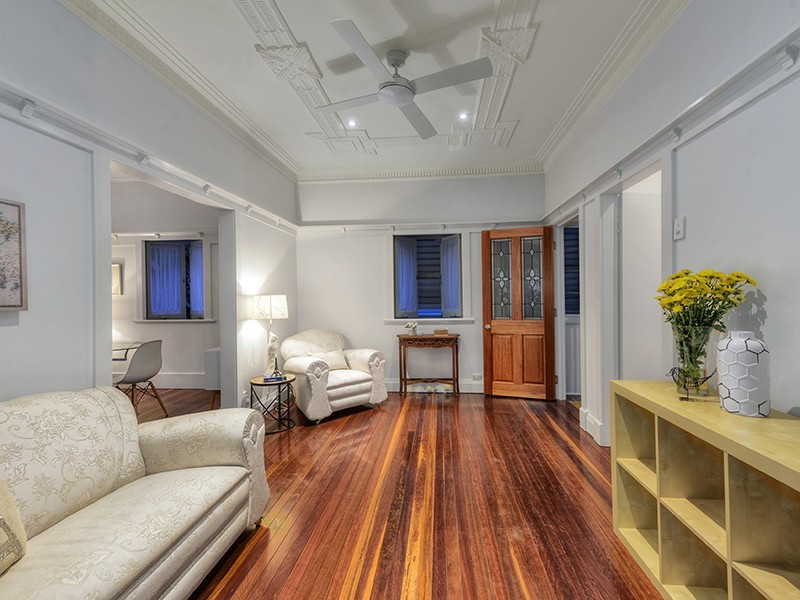 22 Myrtle Street, Grange QLD 4051