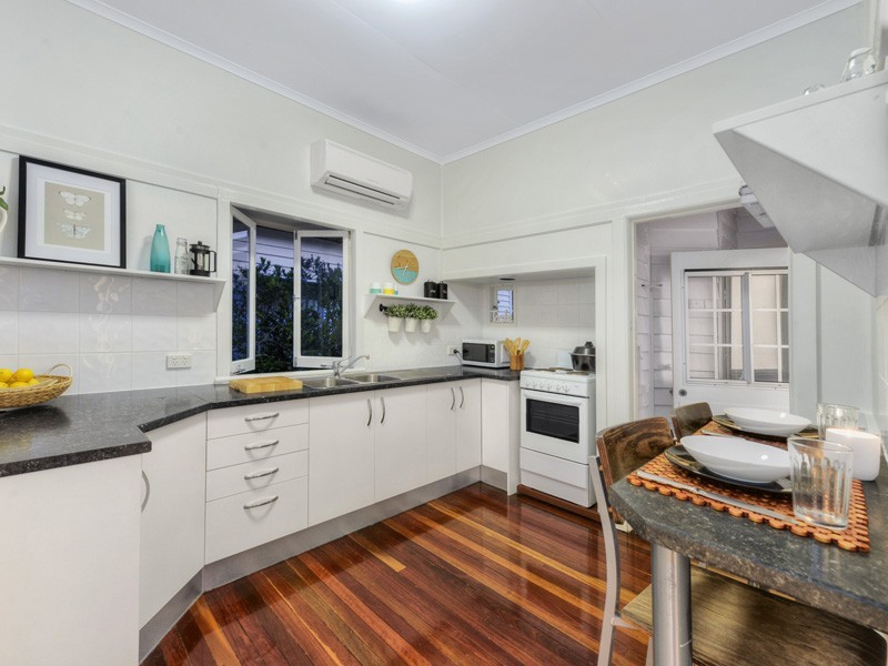 22 Myrtle Street, Grange QLD 4051