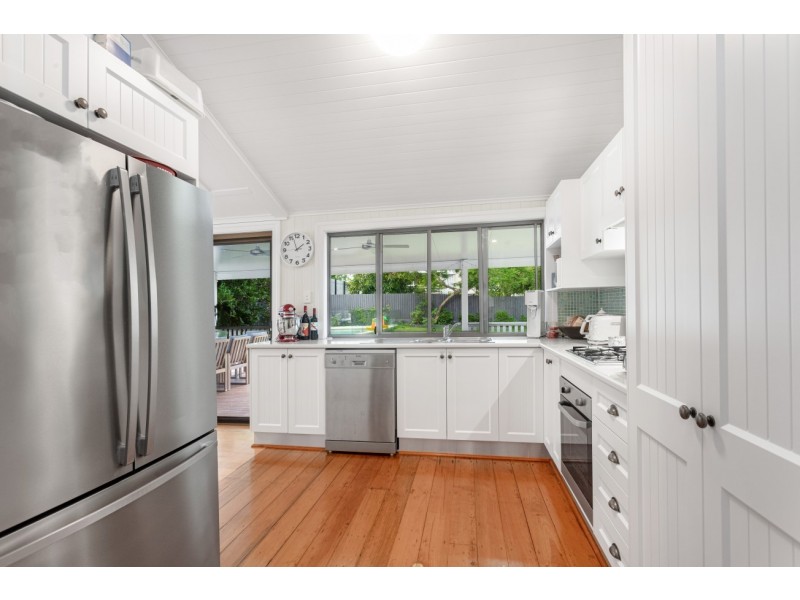 31 Myrtle Street, Grange QLD 4051