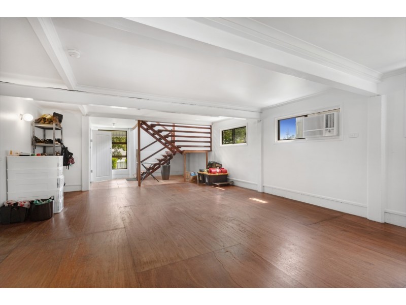 31 Myrtle Street, Grange QLD 4051