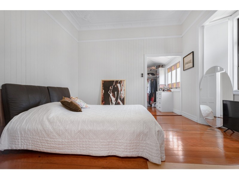 31 Myrtle Street, Grange QLD 4051