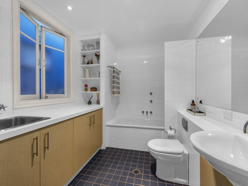 53 Newton Street, Grange QLD 4051