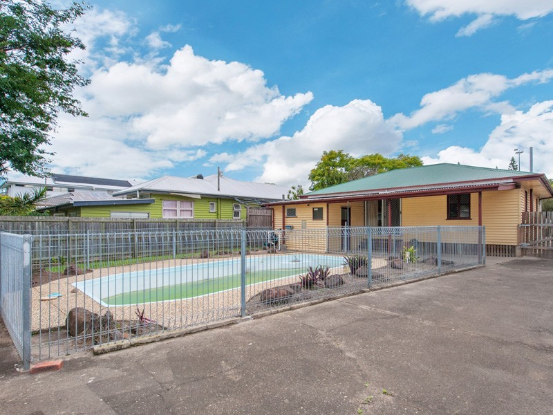 12 Agincourt Street, Grange QLD 4051