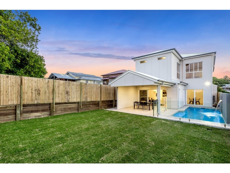 25 Chermside Street, Grange QLD 4051