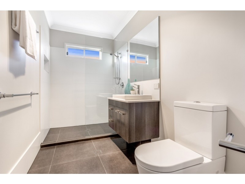 25 Chermside Street, Grange QLD 4051