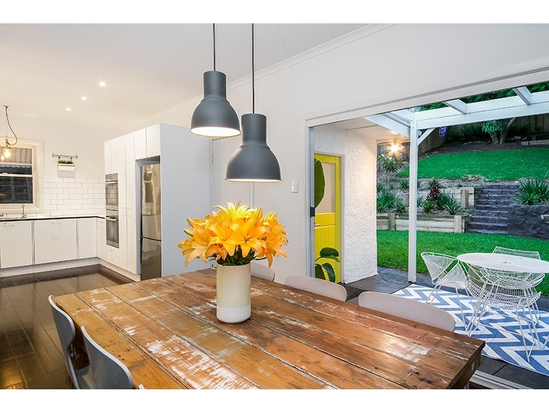 16 Sixth Avenue, Windsor QLD 4030