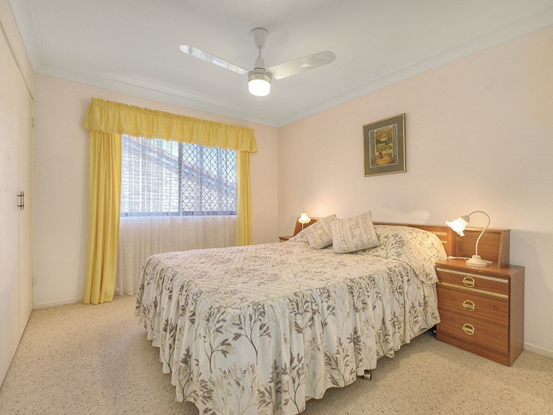 21 Lanchester Street, Stafford Heights QLD 4053