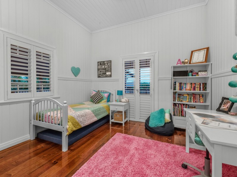 53 Broughton Road, Kedron QLD 4031