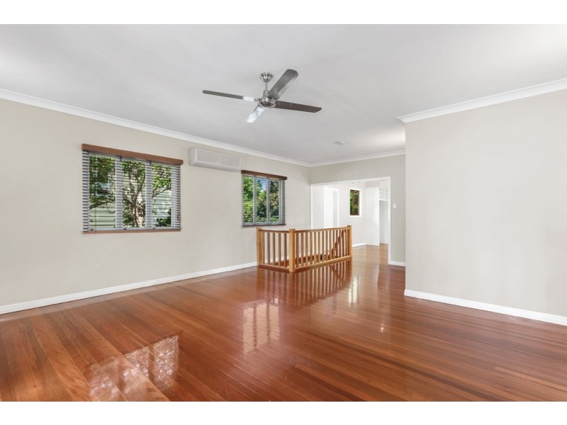 16 Glebe Street, Gordon Park QLD 4031