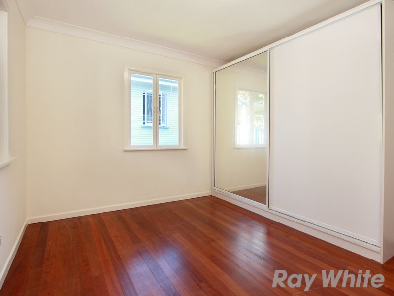 49 Rennie Street, Indooroopilly QLD 4068