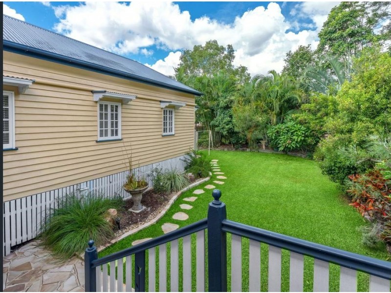 28 Raymont Road, Grange QLD 4051