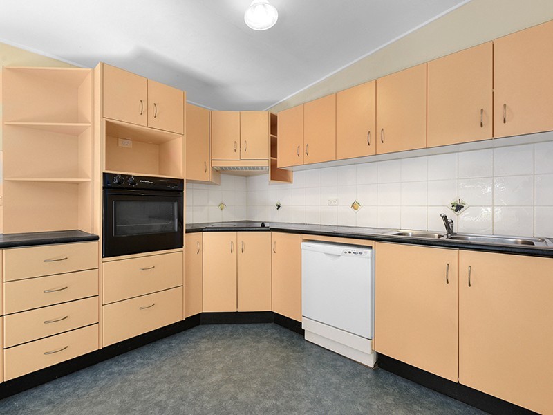 23 Heilbromm Street, Stafford Heights QLD 4053