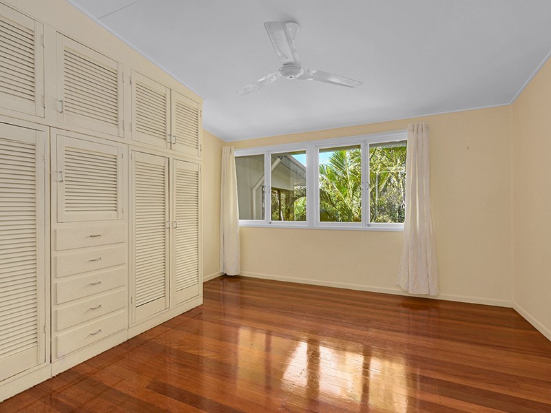 23 Heilbromm Street, Stafford Heights QLD 4053